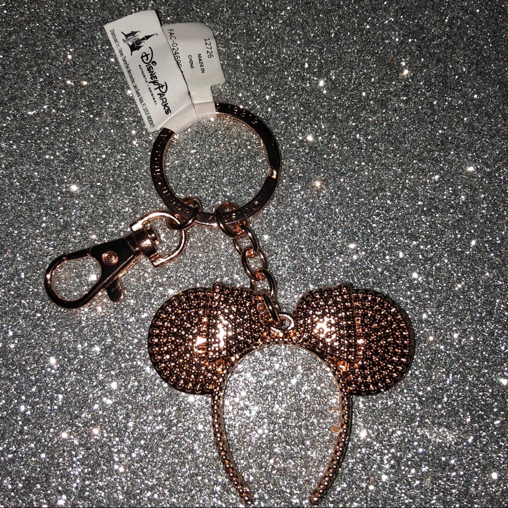 New Disney Parks rose Gold Minnie Mouse keychain